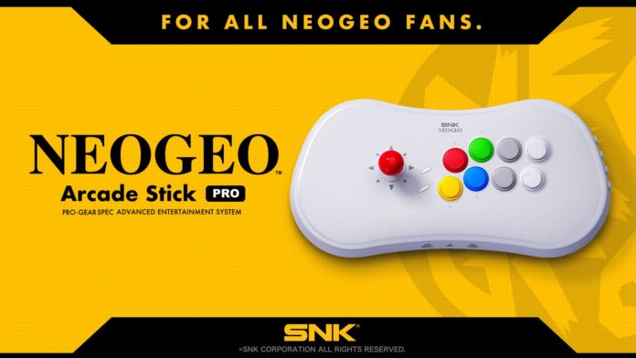 Le Neo Geo Arcade Stick Pro sur fond jaune