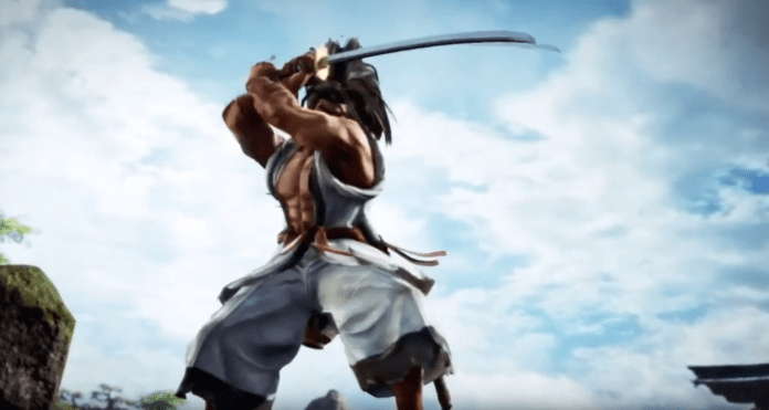 Le personnage de Samurai Shodown Haohmaru dans sa bande-annonce sur SoulCalibur VI levant son katana