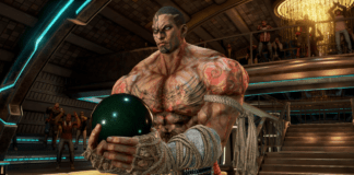 Le personnage de Tekken 7 Fahkumram portant une boule à deux mains lors de la sortie de la mise à jour 3.30
