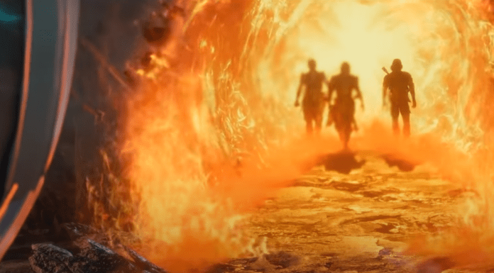 Bande-annonce de Mortal Kombat 11 avec trois silhouettes entourées de feu