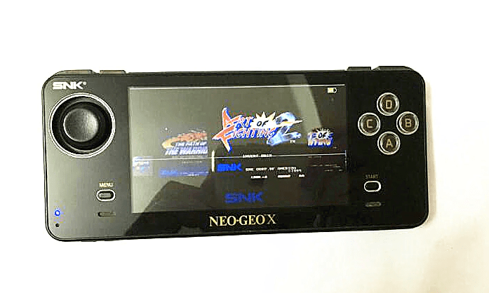 Une Neo Geo X version Gold de couleur noire